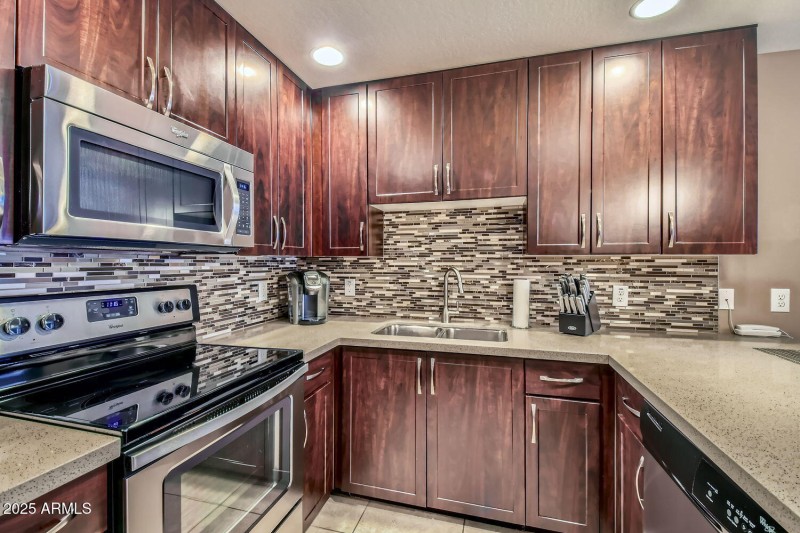 5450 E Deer Valley Dr Building 10 Unit 1