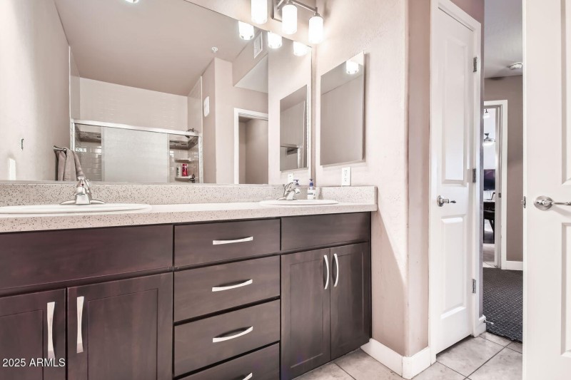 5450 E Deer Valley Dr Building 10 Unit 1
