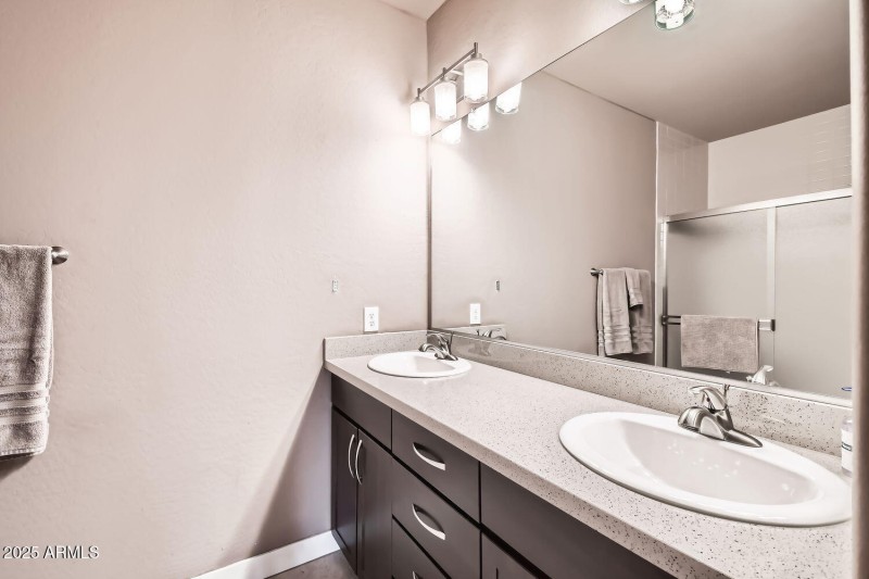 5450 E Deer Valley Dr Building 10 Unit 1