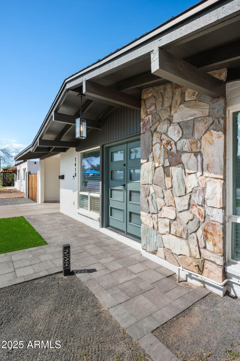 5-web-or-mls-_JMZ1623