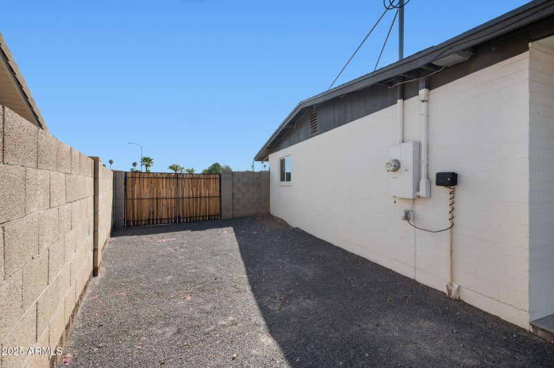 31-web-or-mls-_JMZ1605