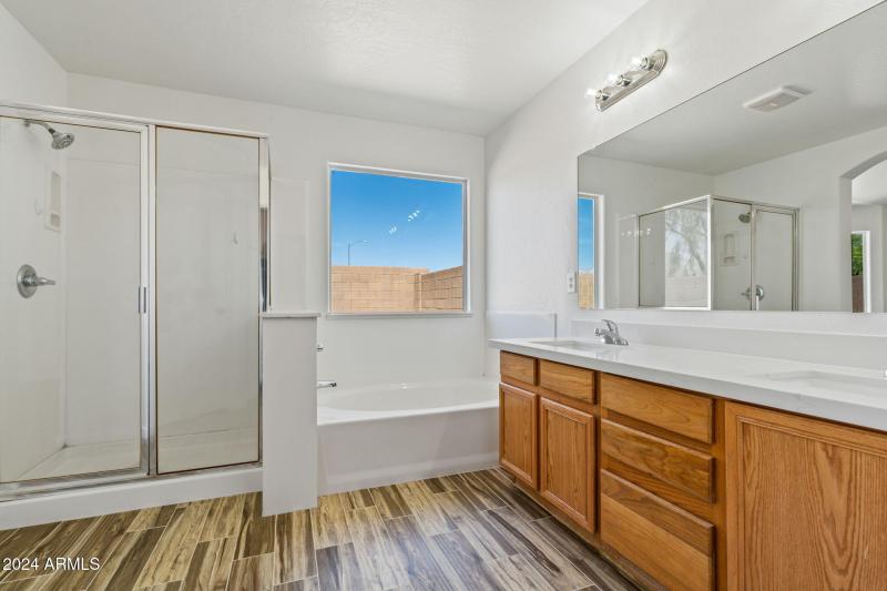 40-web-or-mls-Done Interior-11