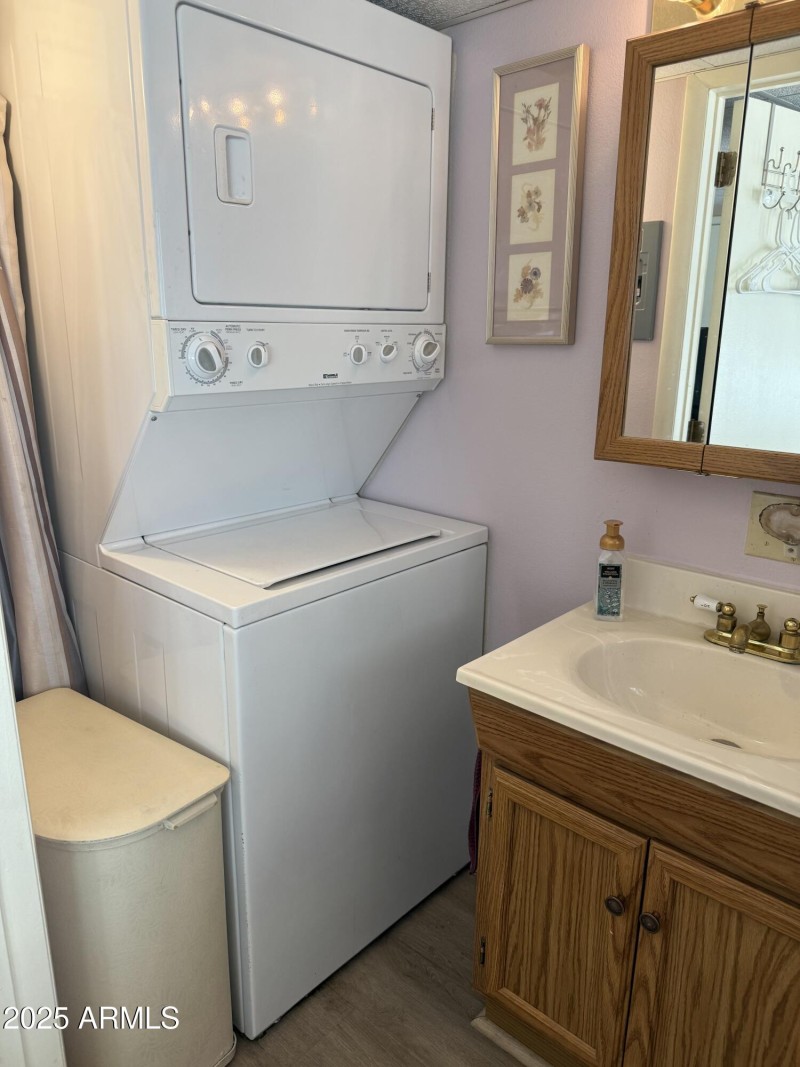 7750 E. BROADWAY RD. #123