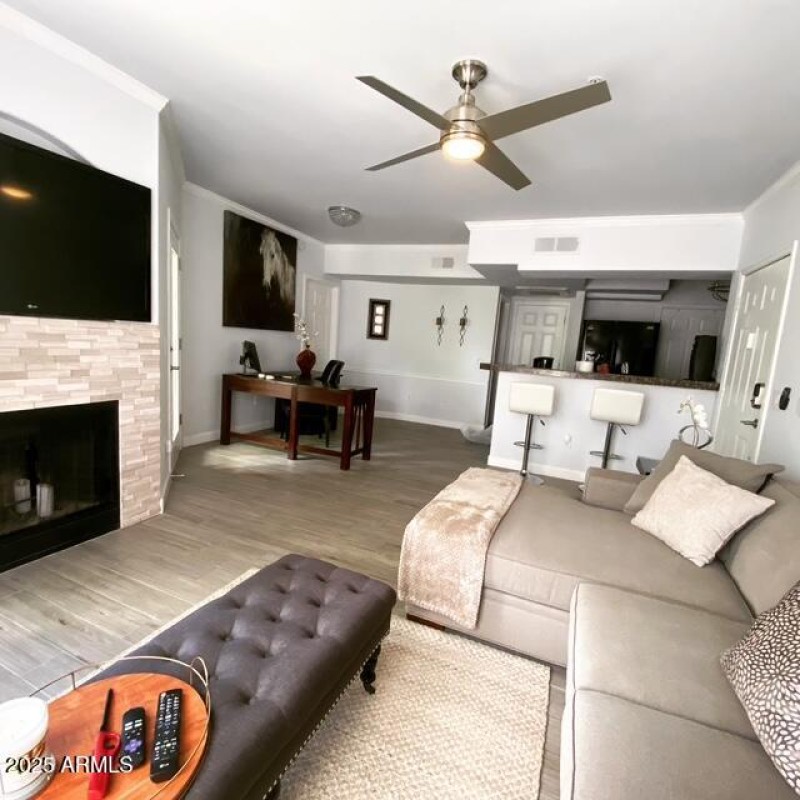 2D4500DF-50A1-421C-A98F-A1CAE8E6E19F (1)