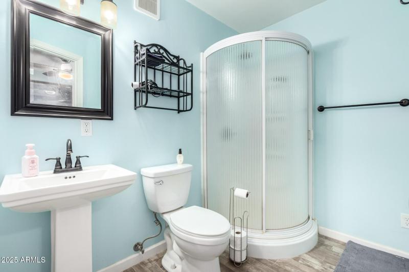 CASITA FULL BATHROOM