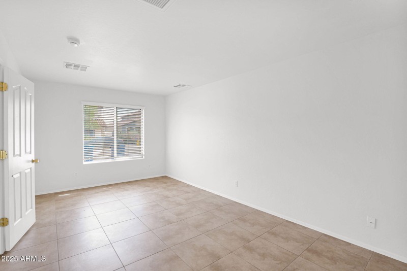 7-web-or-mls-P1293118