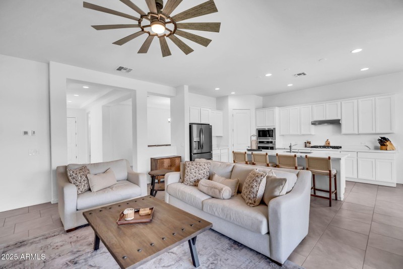 7-web-or-mls-22780 E Orion Way-9