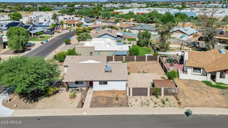 2442 W LE MARCHE AVE