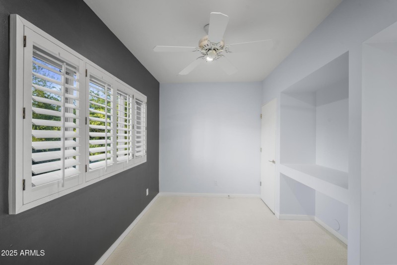 office/sitting room off primary bedroom