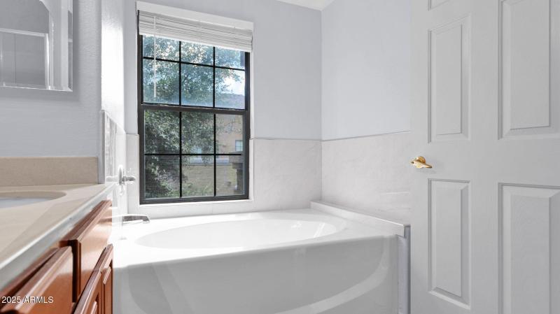 Primary Bathroom Soaking Tub