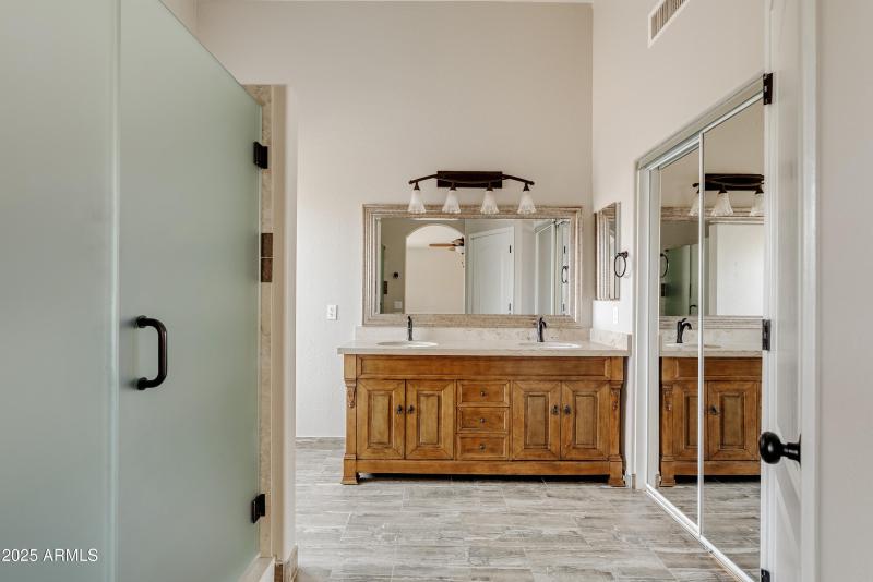 Primary Suite Bathroom