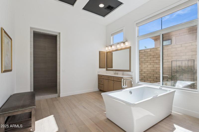 29-web-or-mls-12885-e-rosewood-dr