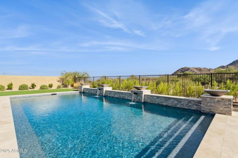 59-web-or-mls-12885-e-rosewood-dr