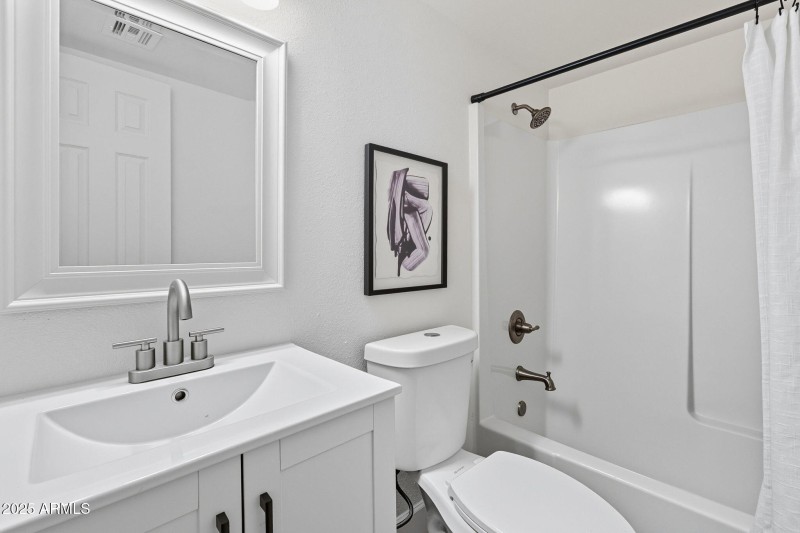 Hallway Full Bathroom