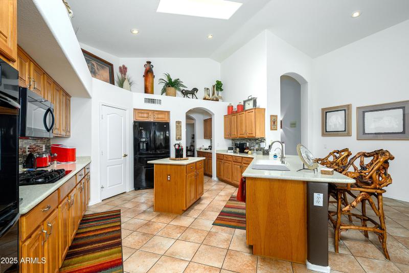 Gas Cooktop & Island