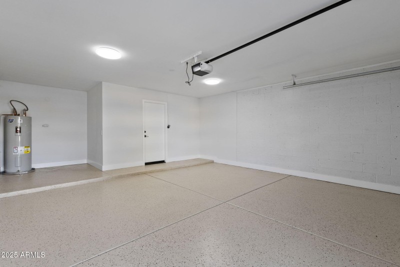 59-web-or-mls-15034-n-54th-st