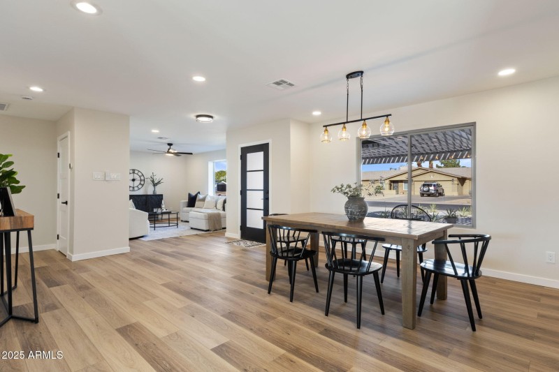 9-web-or-mls-15034-n-54th-st