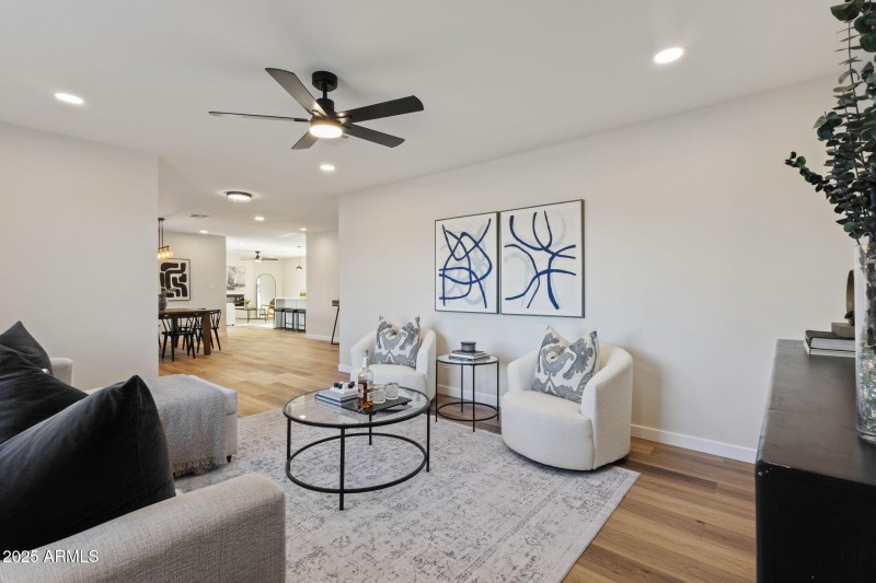 16-web-or-mls-15034-n-54th-st