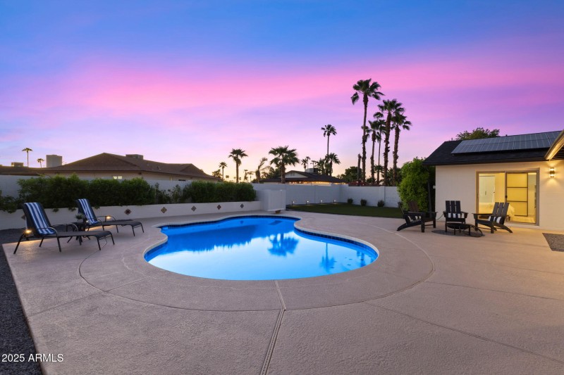 65-web-or-mls-15034-n-54th-st