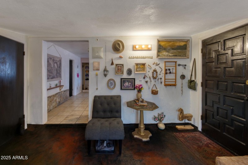 082043-4911East Bevers Street