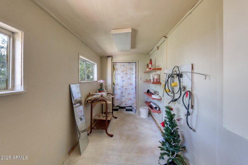 082213-4911East Bevers Street