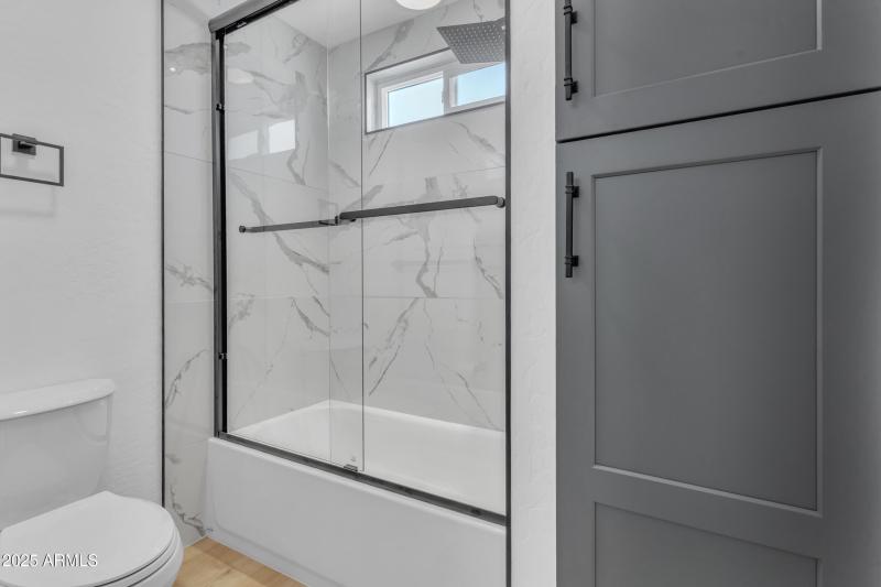 Primary Ensuite Bath Shower/Tub
