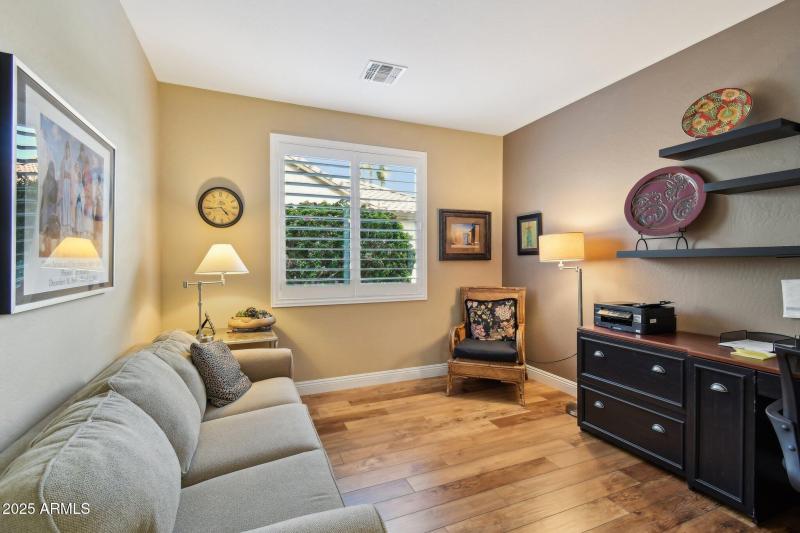 15-web-or-mls-N 155th Dr-04042025-013