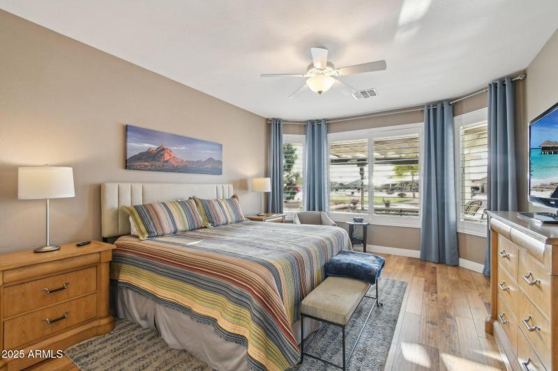 19-web-or-mls-N 155th Dr-04042025-017