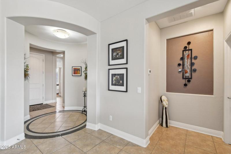 23-web-or-mls-N 155th Dr-04042025-021