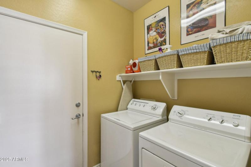 24-web-or-mls-N 155th Dr-04042025-022