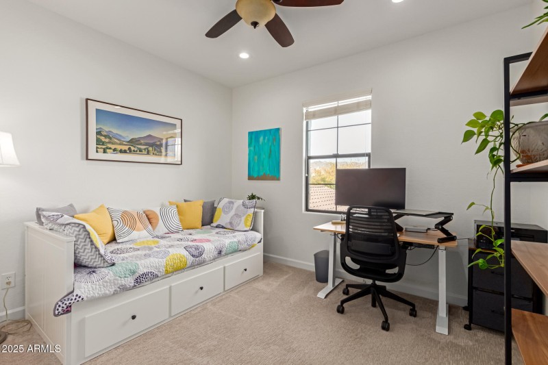 32 Boulder