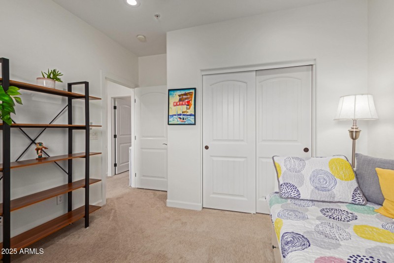 33 Boulder