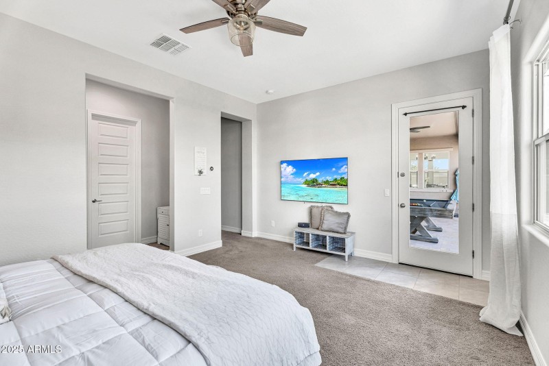 PRIVATE EXIT TO BACKYARD