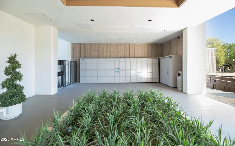 16A On Site Amazon Lockers