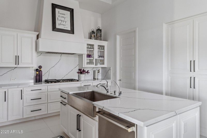 351 E Santa Lucia-12