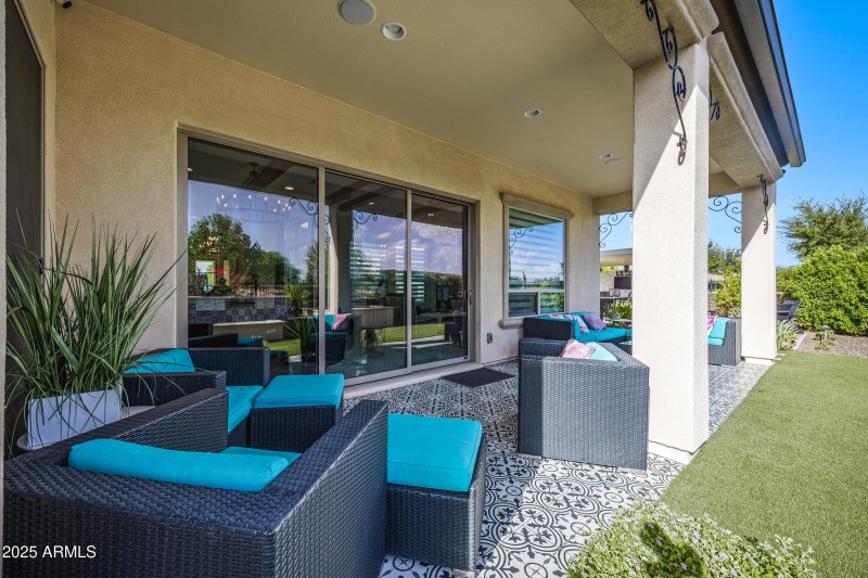 351 E Santa Lucia-49