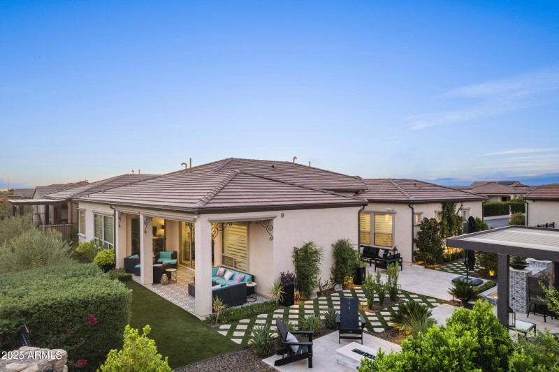 351 E Santa Lucia-50