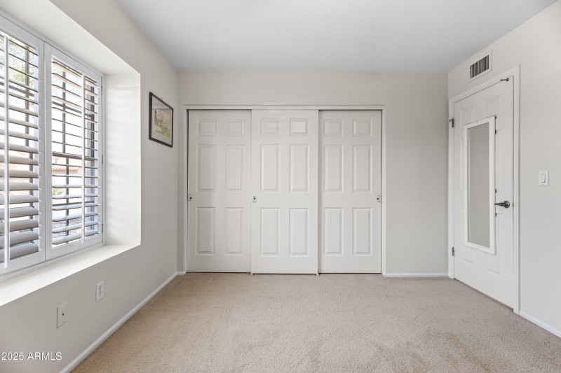 SECONDARY BEDROOM - VIEW II
