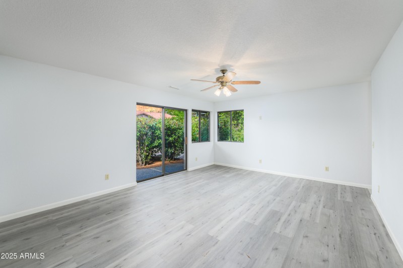 161 Starlite Drive-15