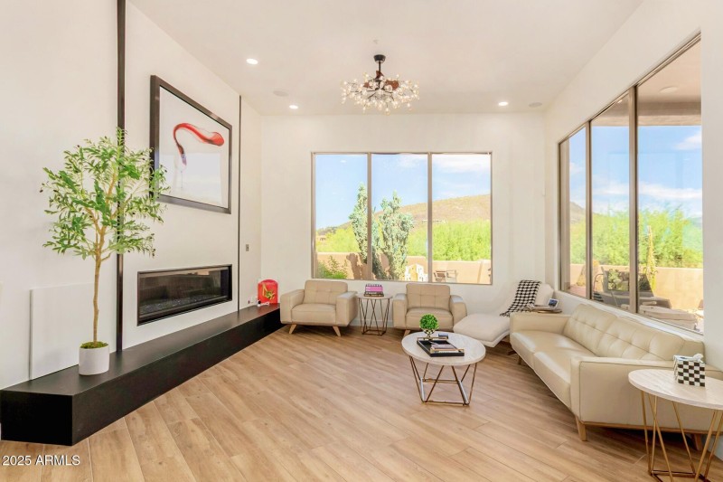 Great Room Gas Fireplace