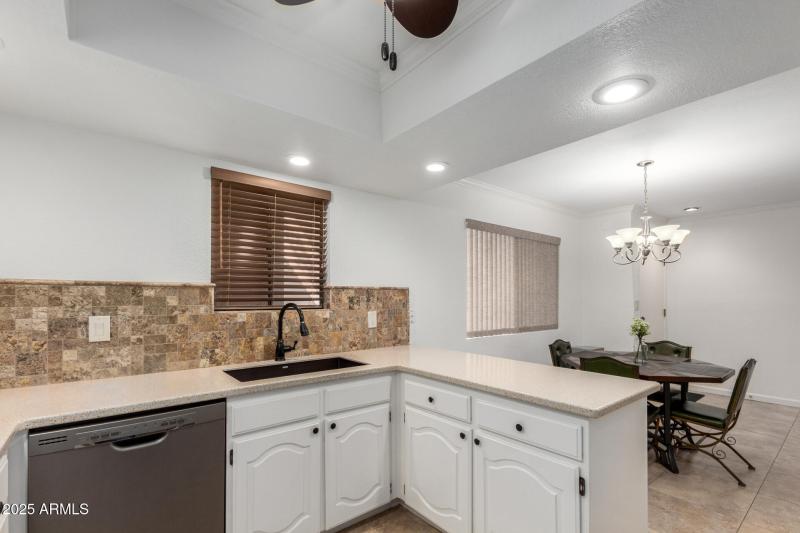 06 - Paradise Village