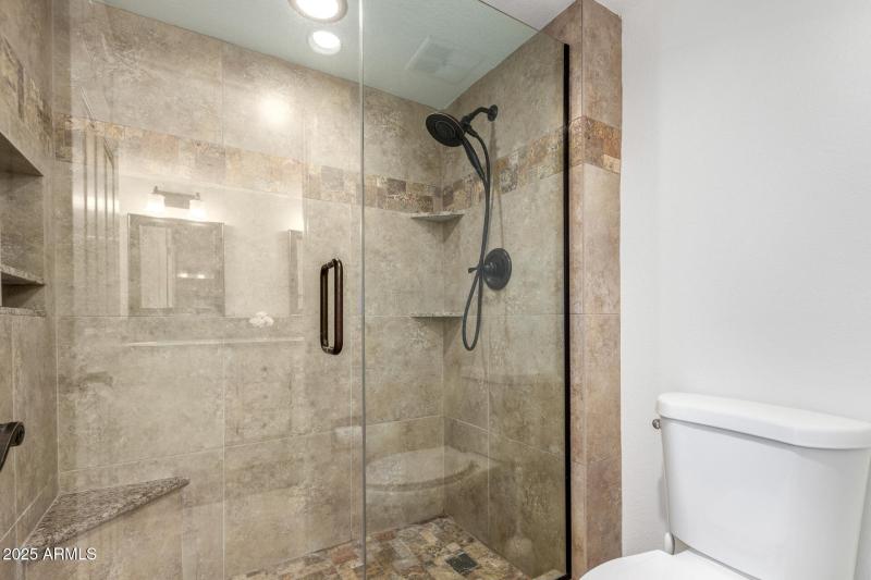 12 - Paradise Village