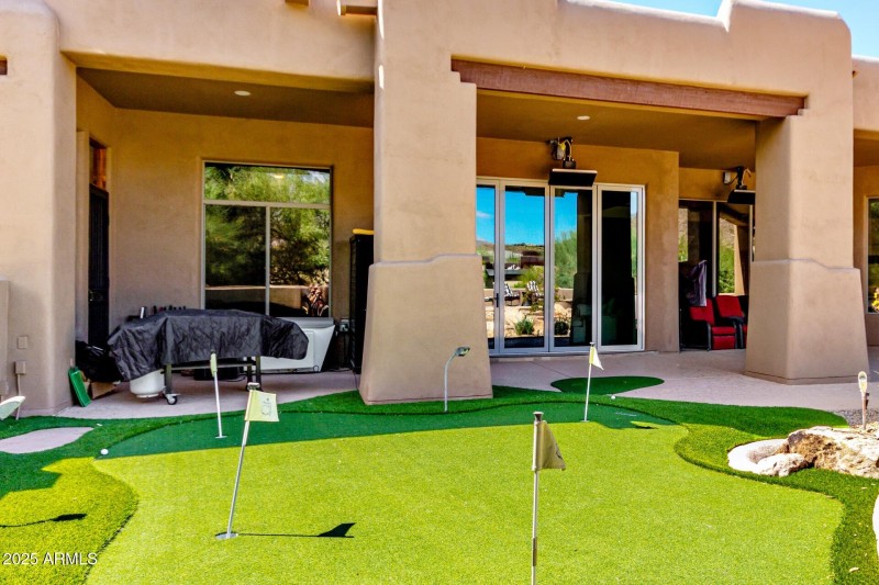 Putting Area