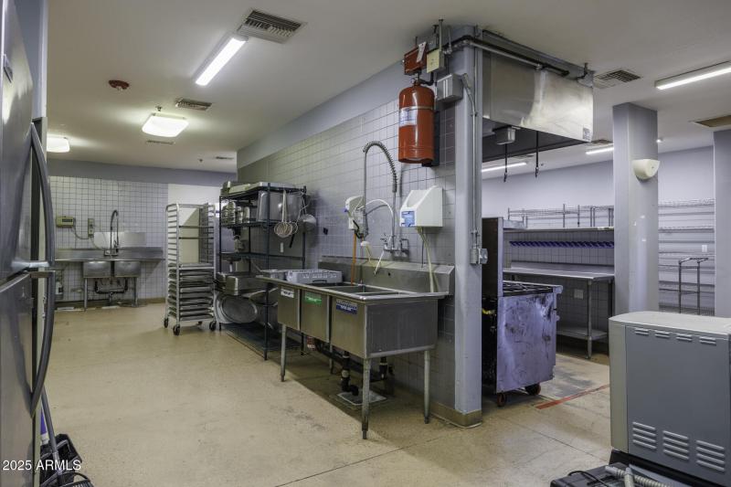 Kitchen & Scullery 15