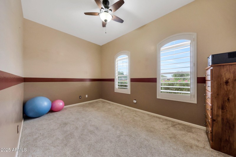 34-12804 W George Ave_den:office