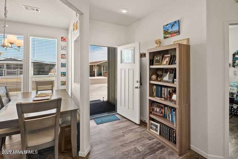 1054 Crenshaw AVE 200