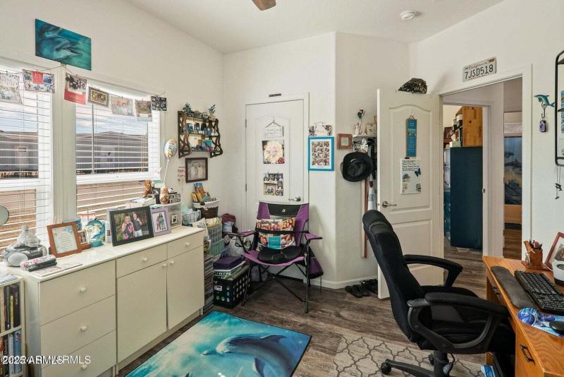 1054 Crenshaw AVE 200