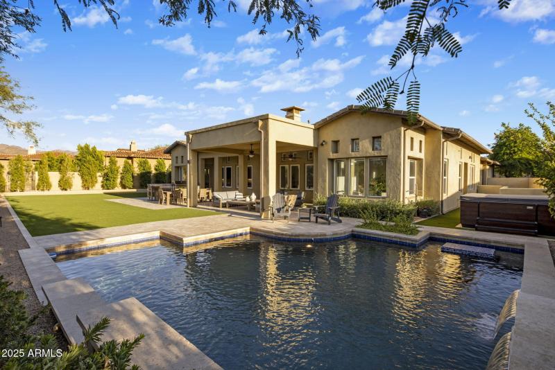 10-web-or-mls-D46A2219