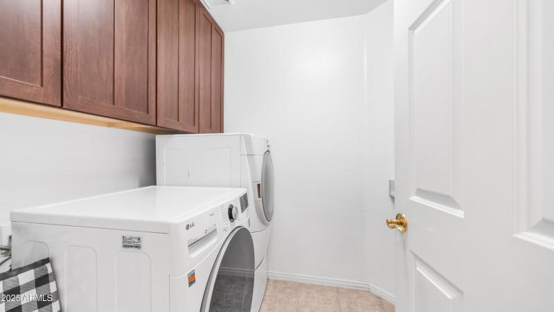 1951 W Bartlett Ct (6)