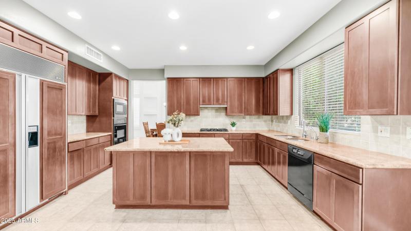 1951 W Bartlett Ct (12)